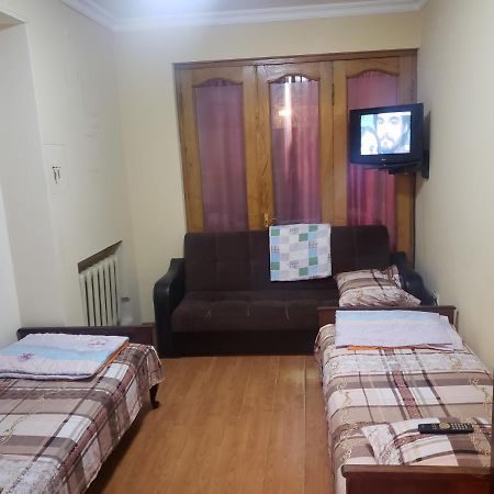 Intercity Hostel Батуми Экстерьер фото