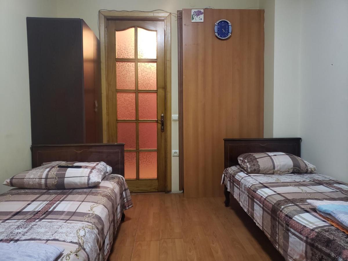 Intercity Hostel Батуми Экстерьер фото