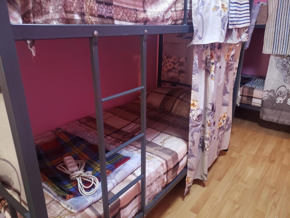 Intercity Hostel Батуми Экстерьер фото